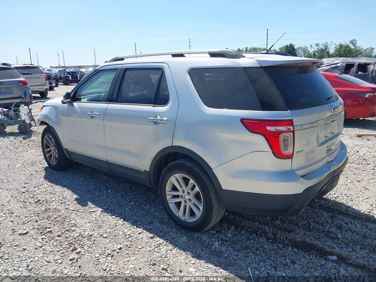 2015 FORD EXPLORER XLT · 3/11