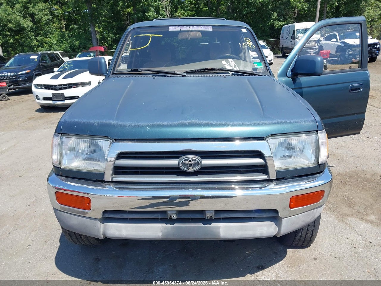 1996 TOYOTA 4RUNNER SR5 · 6/11