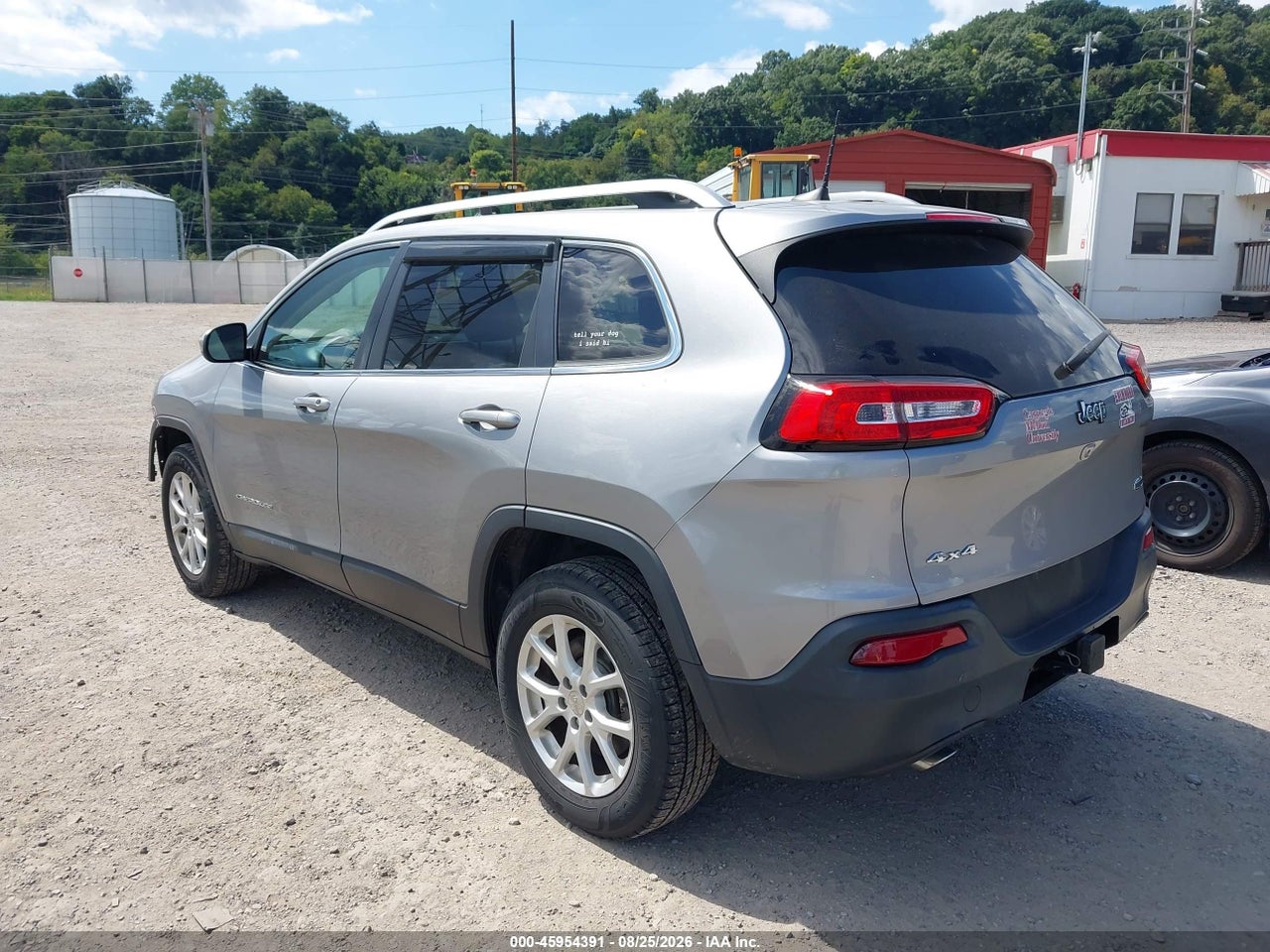2016 JEEP CHEROKEE LATITUDE · 3/11
