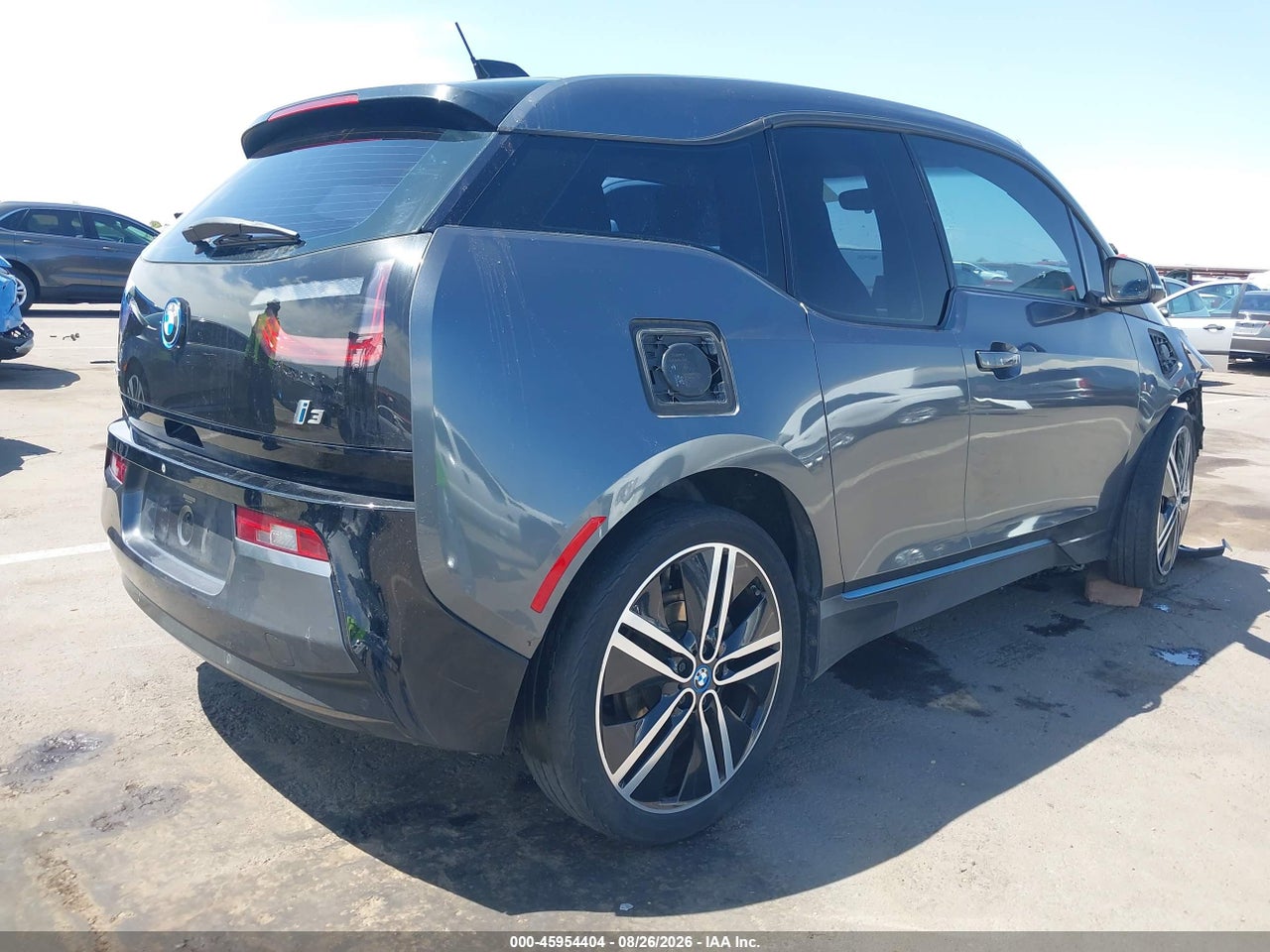2016 BMW I3 BASE W/RANGE EXTENDER · 4/11