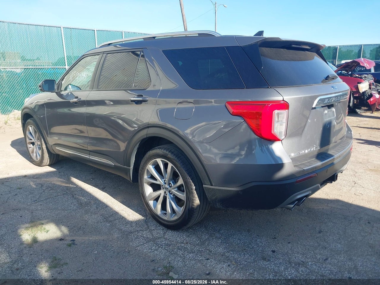 2021 FORD EXPLORER PLATINUM · 3/11