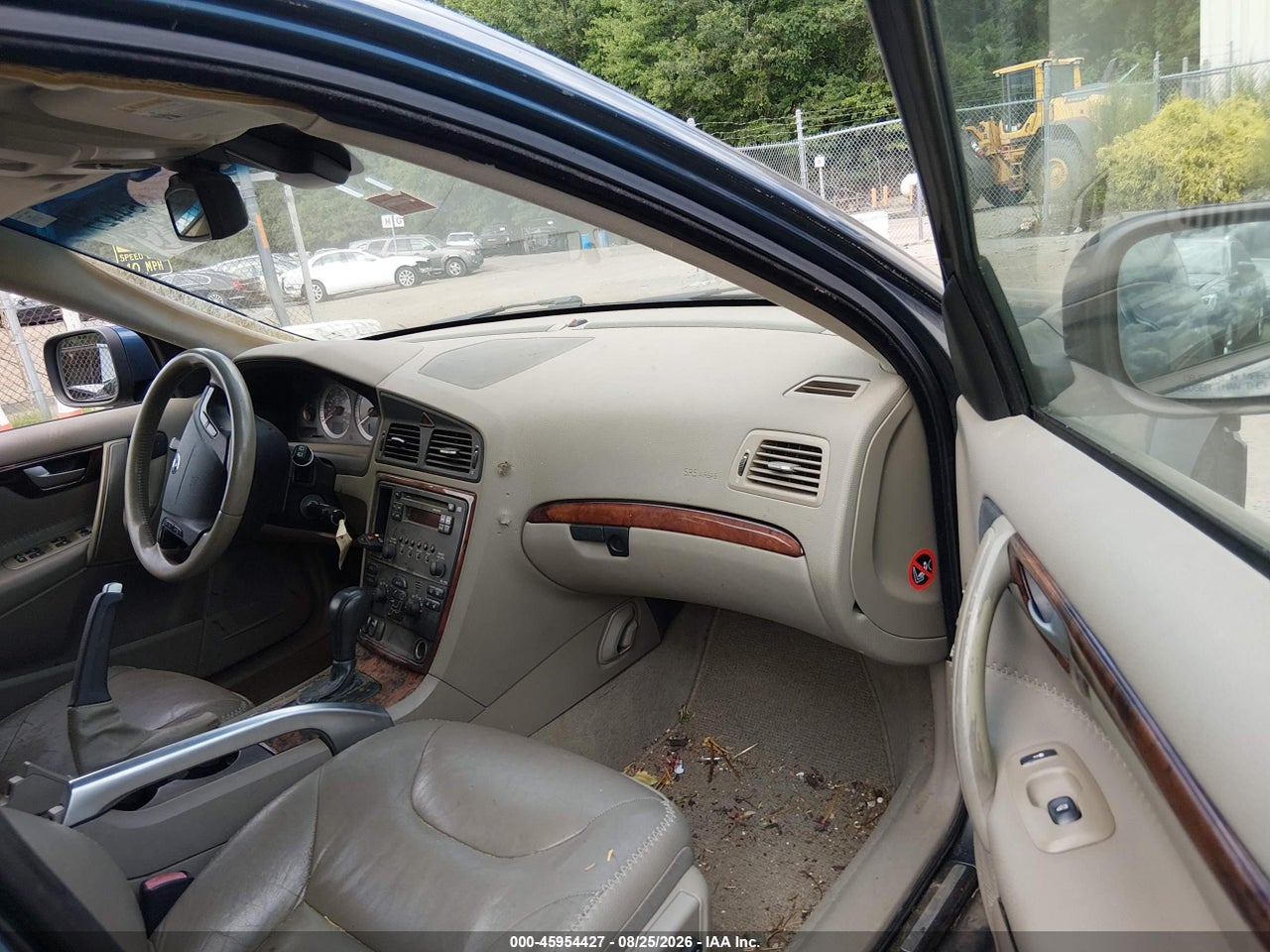 2007 VOLVO XC70 2.5T · 5/11