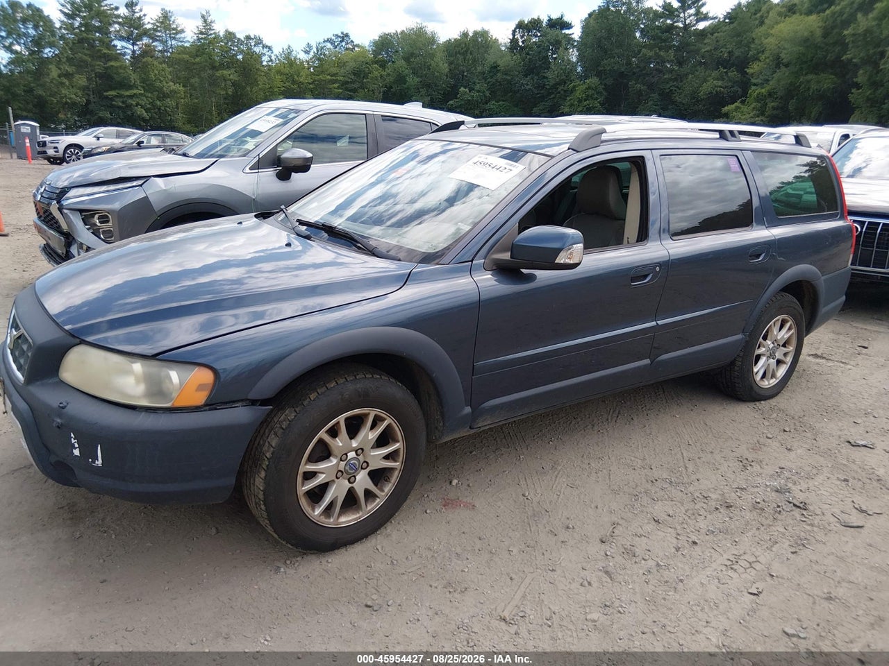 2007 VOLVO XC70 2.5T · 2/11