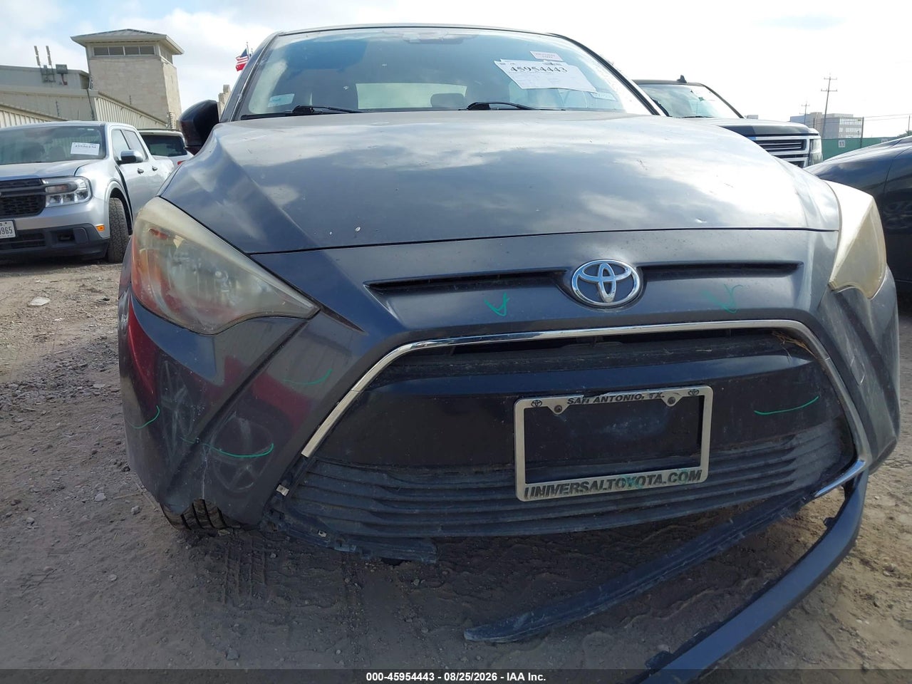 2017 TOYOTA YARIS IA   · 6/11