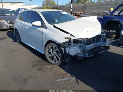 JTNKARJE2JJ****** · 2018 TOYOTA COROLLA IM
