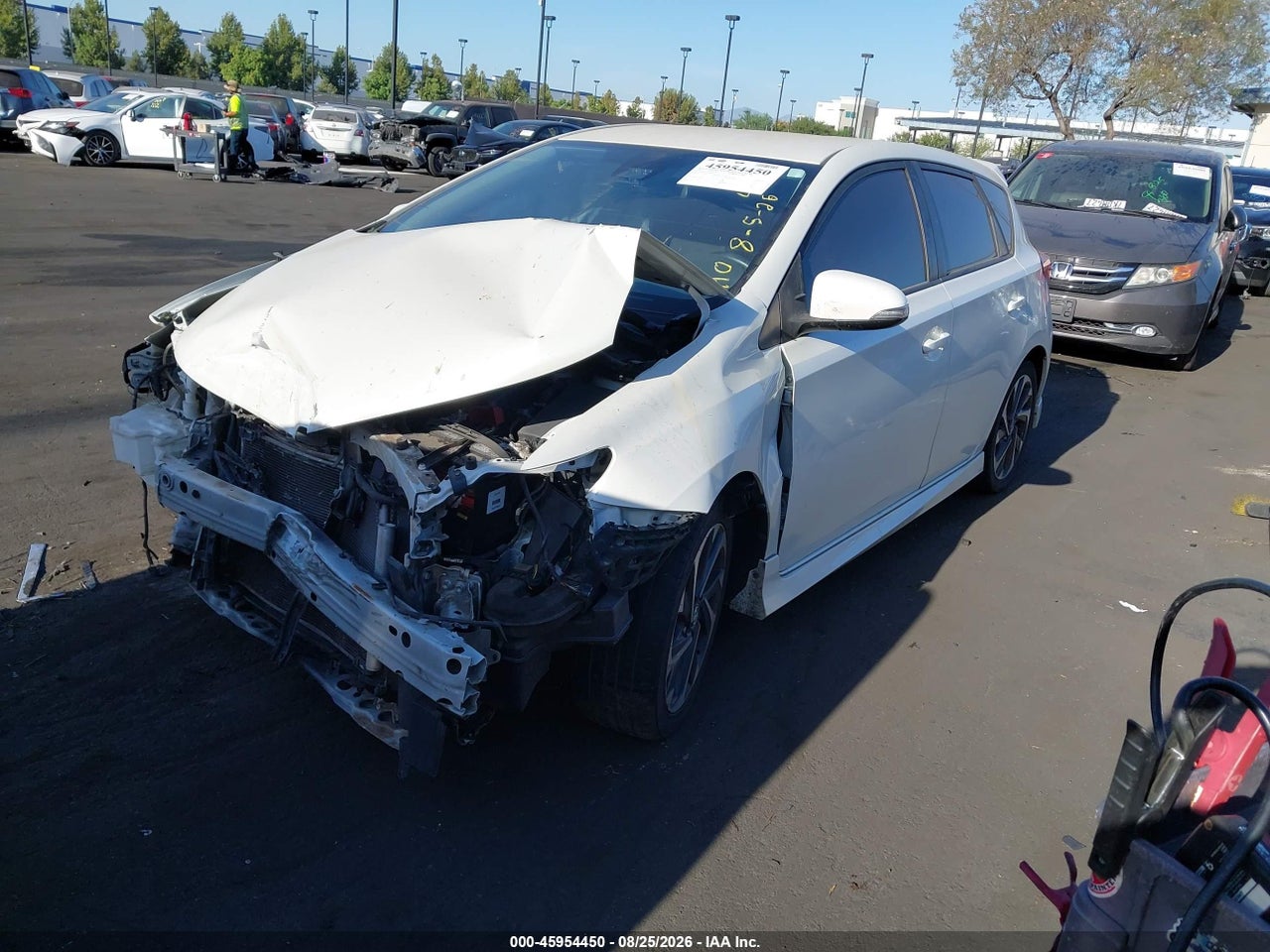 2018 TOYOTA COROLLA IM · 2/10