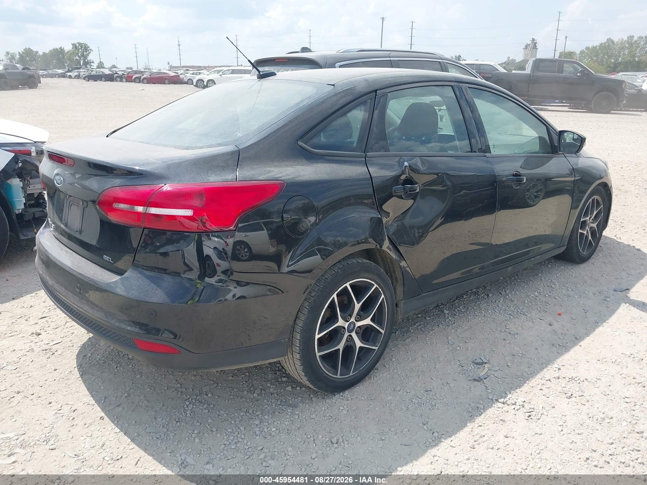 2017 FORD FOCUS SEL · 4/11