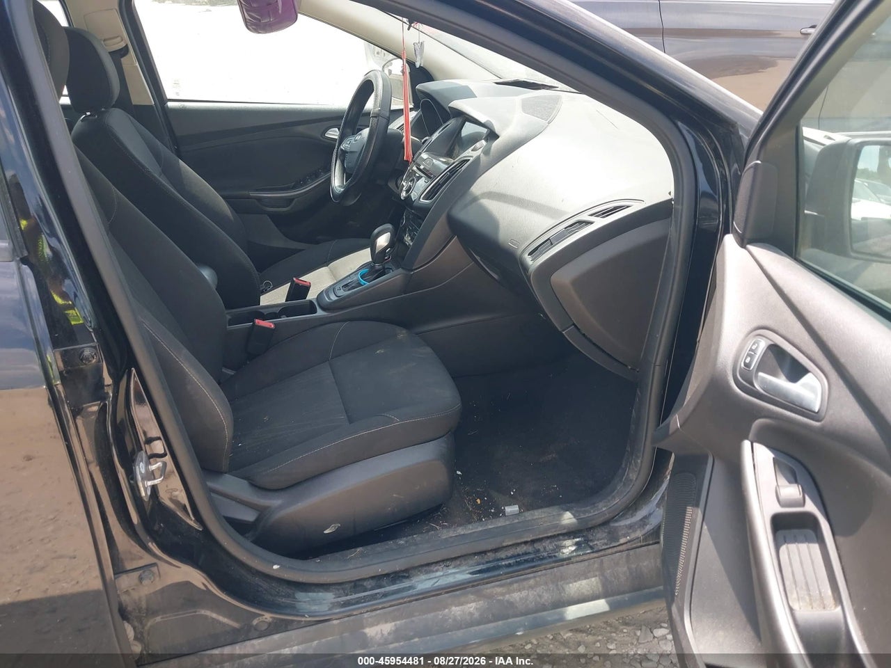 2017 FORD FOCUS SEL · 5/11