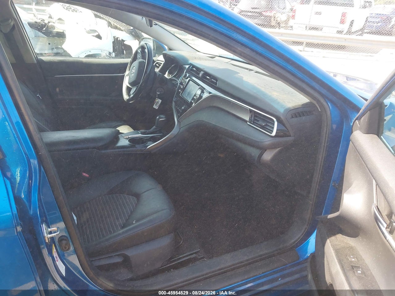 2018 TOYOTA CAMRY SE · 5/8