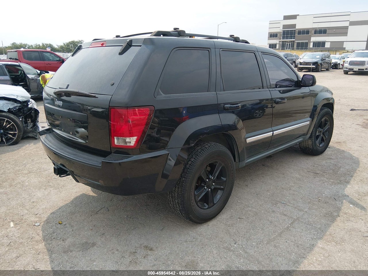 2009 JEEP GRAND CHEROKEE LAREDO · 4/11