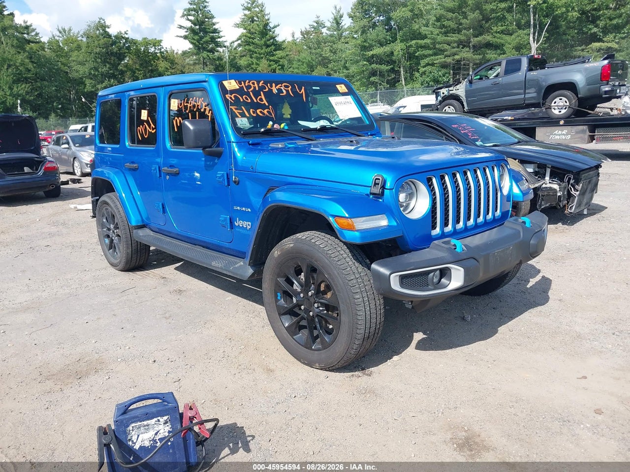 1C4JJXP65NW****** · 2022 JEEP WRANGLER 4XE UNLIMITED SAHARA 4X4