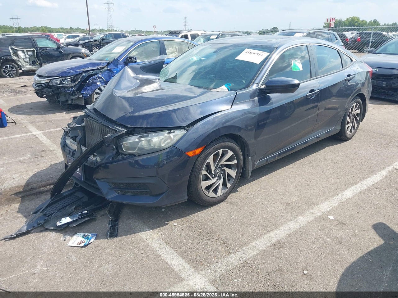 2018 HONDA CIVIC EX · 2/10