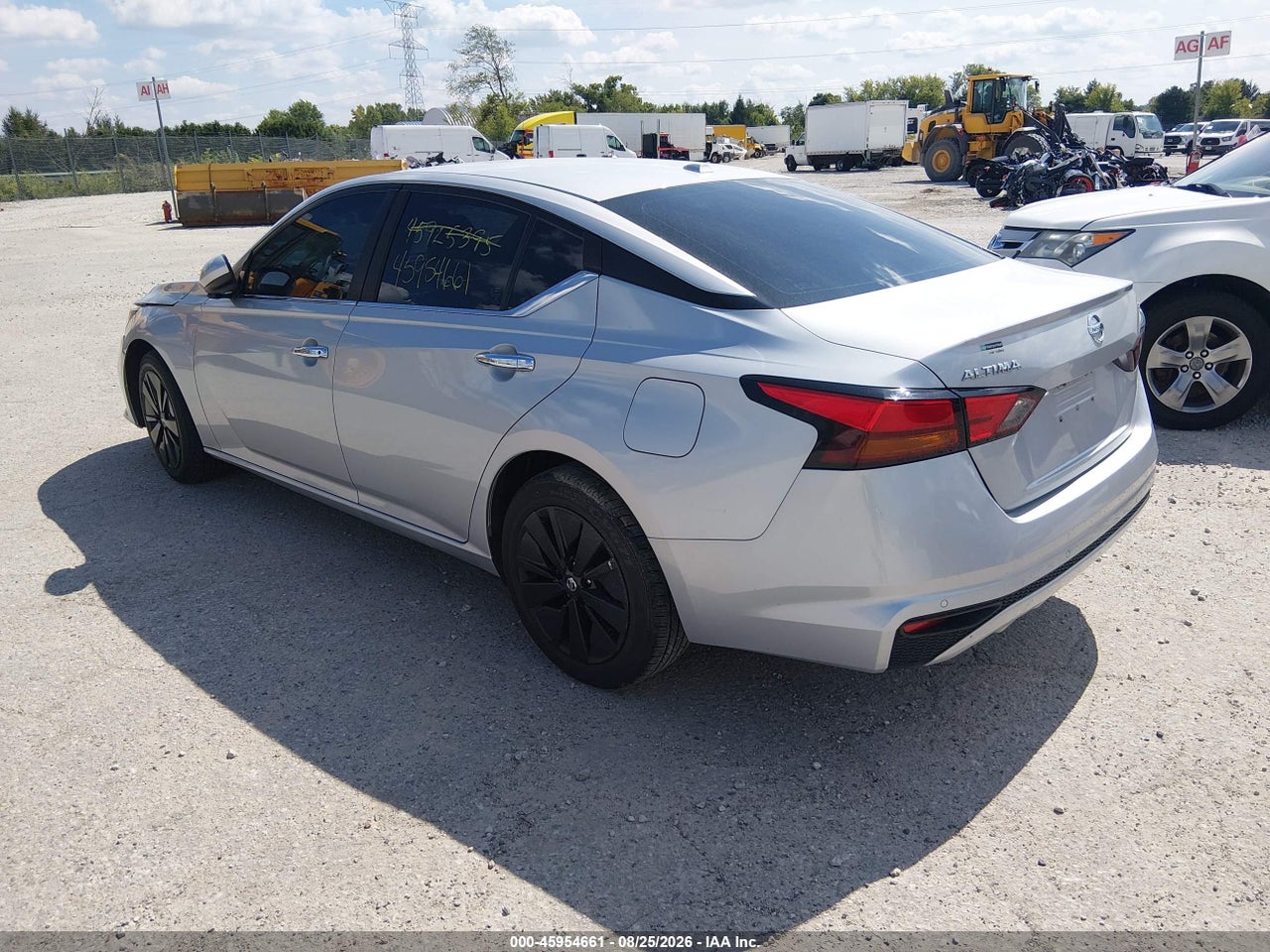 2021 NISSAN ALTIMA SV FWD · 3/10