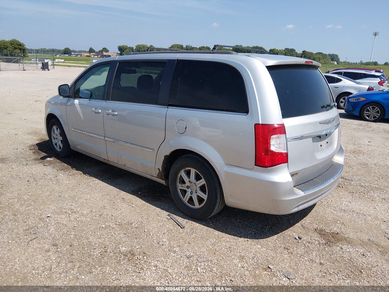 2011 CHRYSLER TOWN &amp; COUNTRY TOURING · 3/11