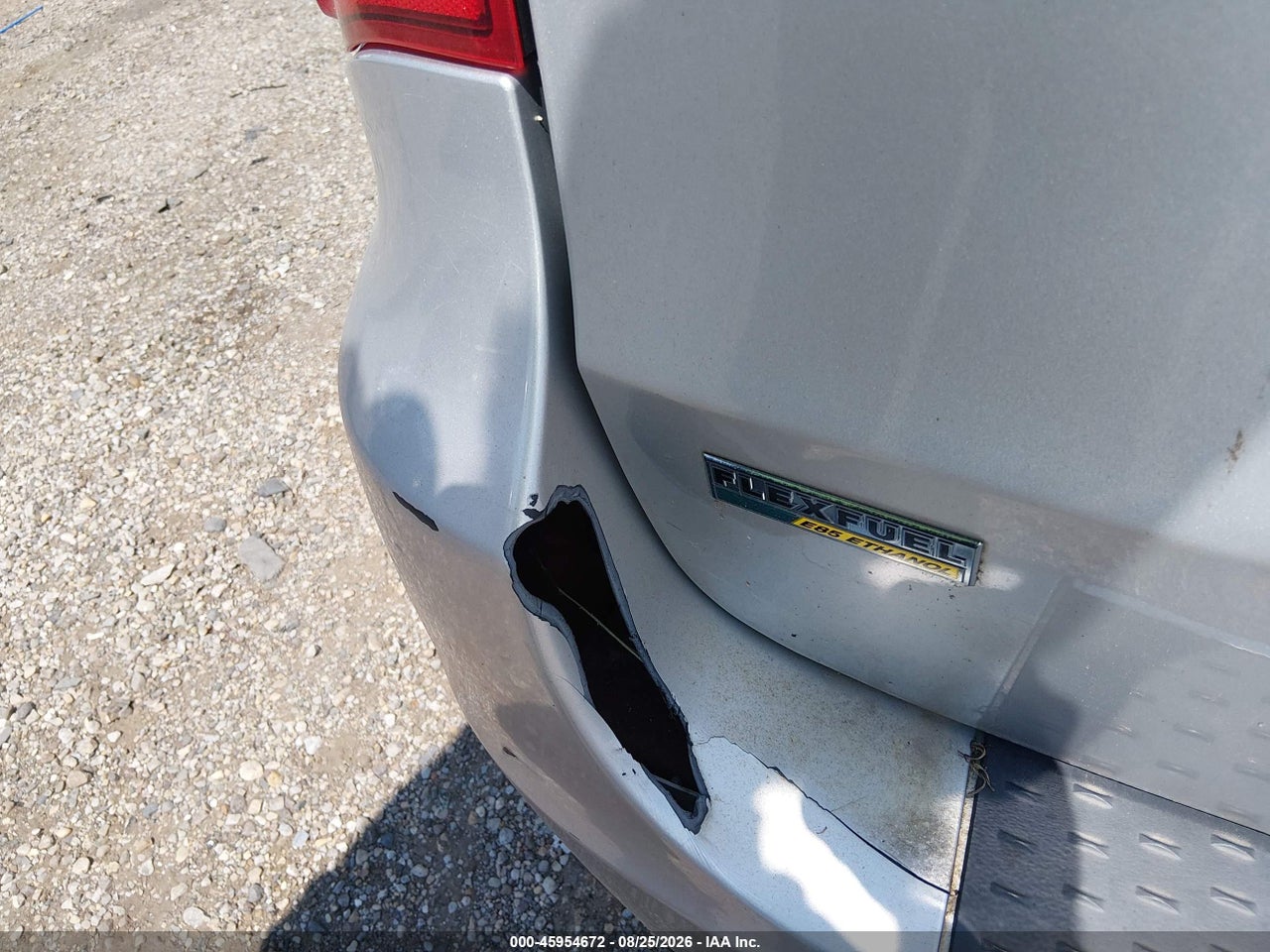 2011 CHRYSLER TOWN &amp; COUNTRY TOURING · 6/11