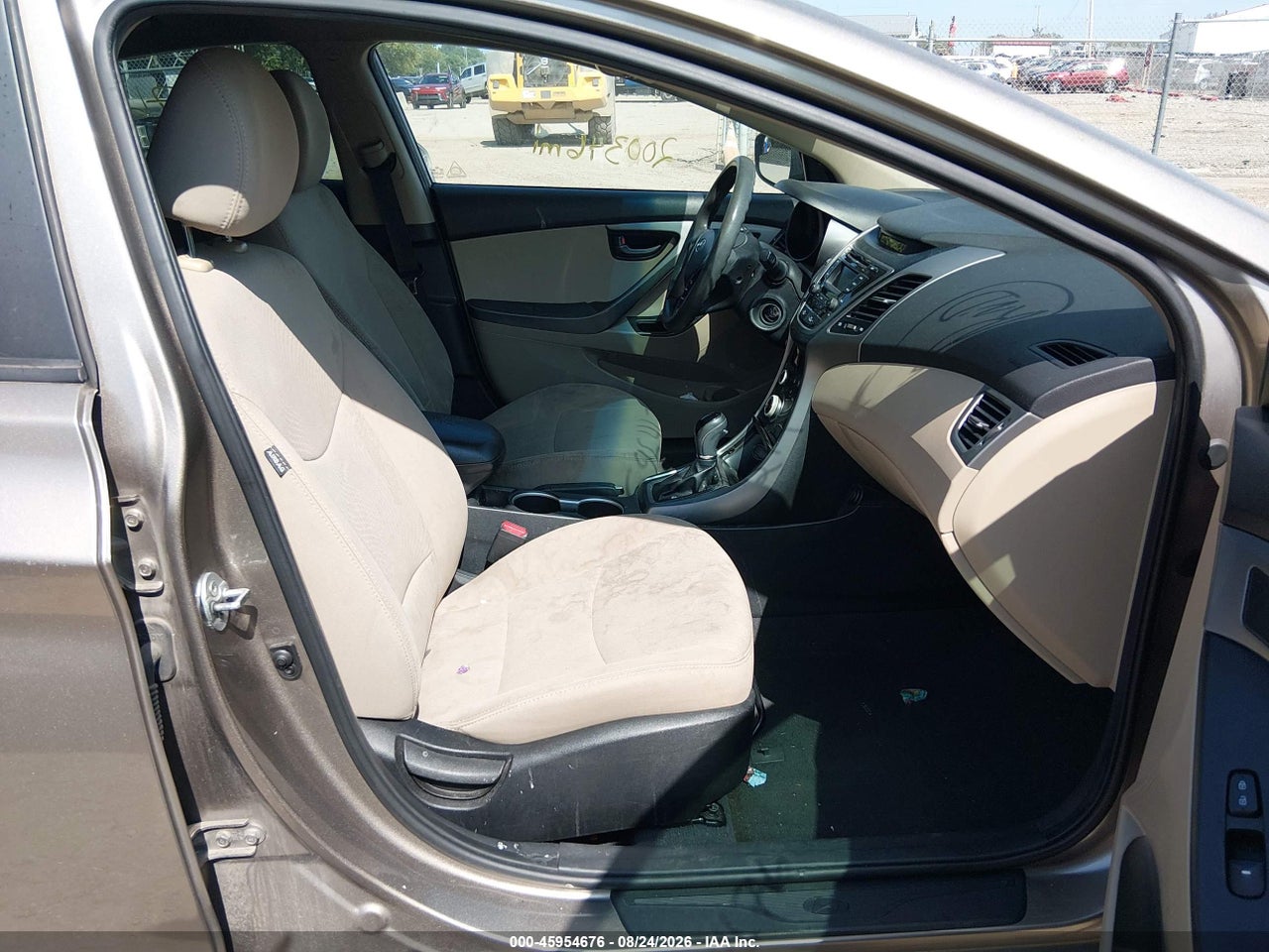2014 HYUNDAI ELANTRA SE · 5/11