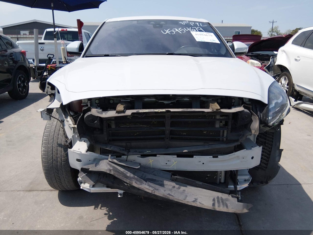 2019 JAGUAR E-PACE S · 6/11