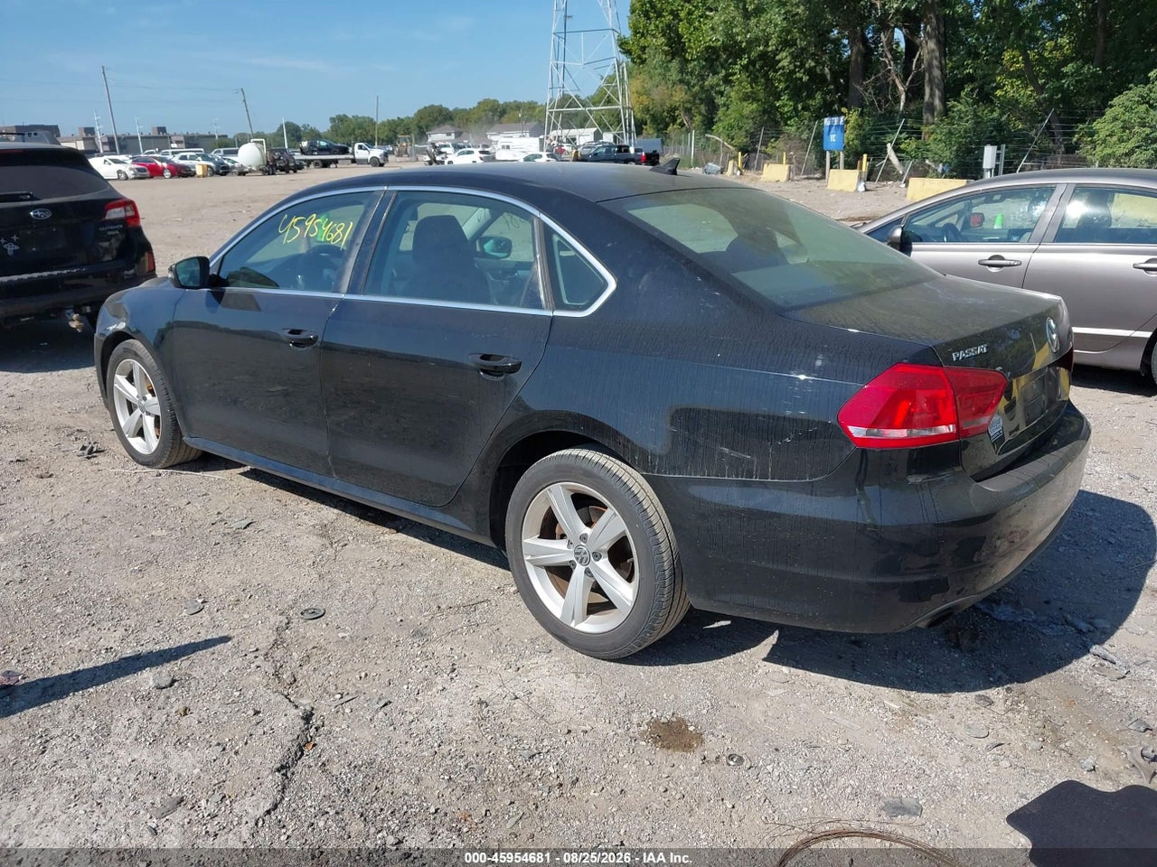 2013 VOLKSWAGEN PASSAT 2.5L SE · 3/11