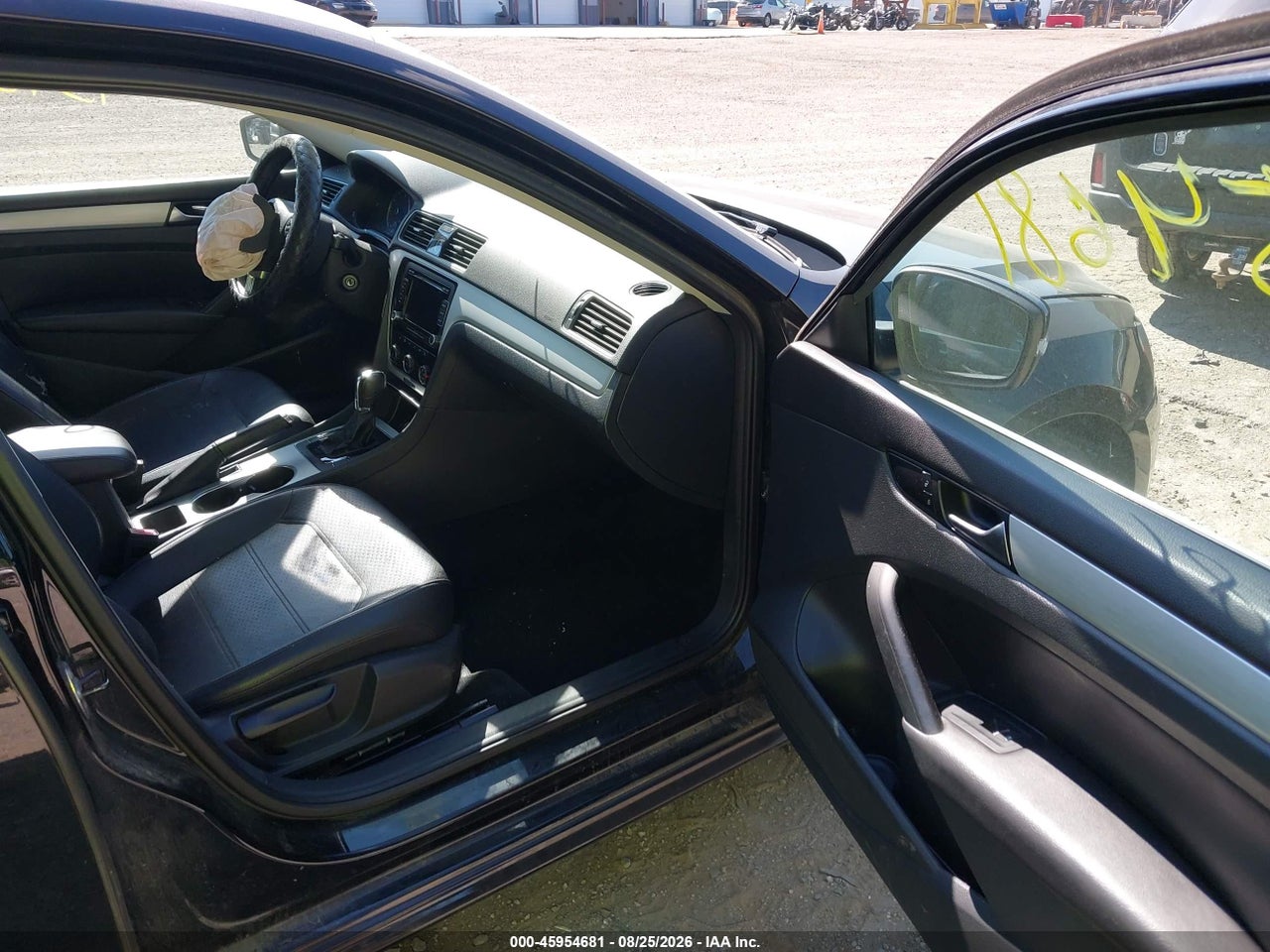 2013 VOLKSWAGEN PASSAT 2.5L SE · 5/11