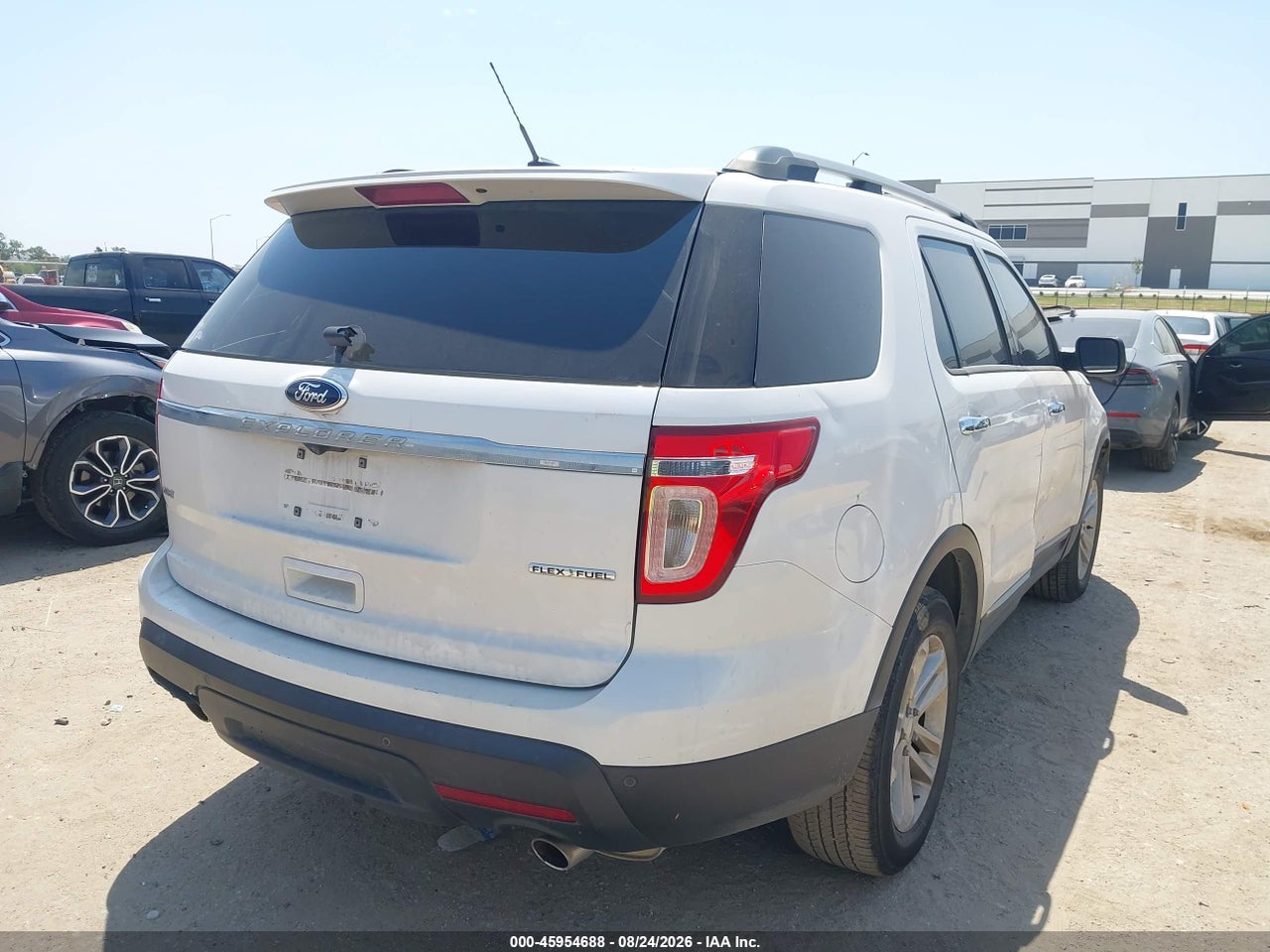 2013 FORD EXPLORER XLT · 4/11