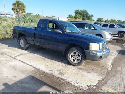 1D7HE42K85S****** · 2005 DODGE DAKOTA SLT