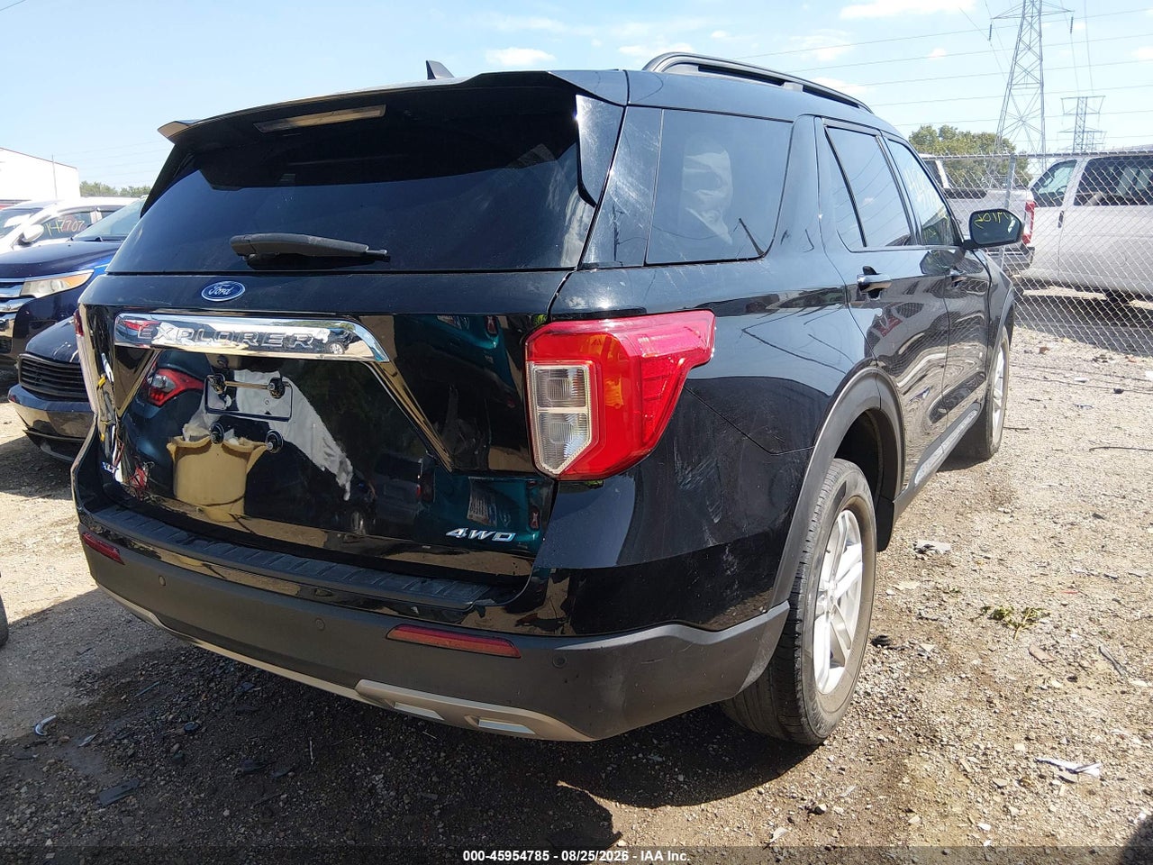2022 FORD EXPLORER XLT · 4/11