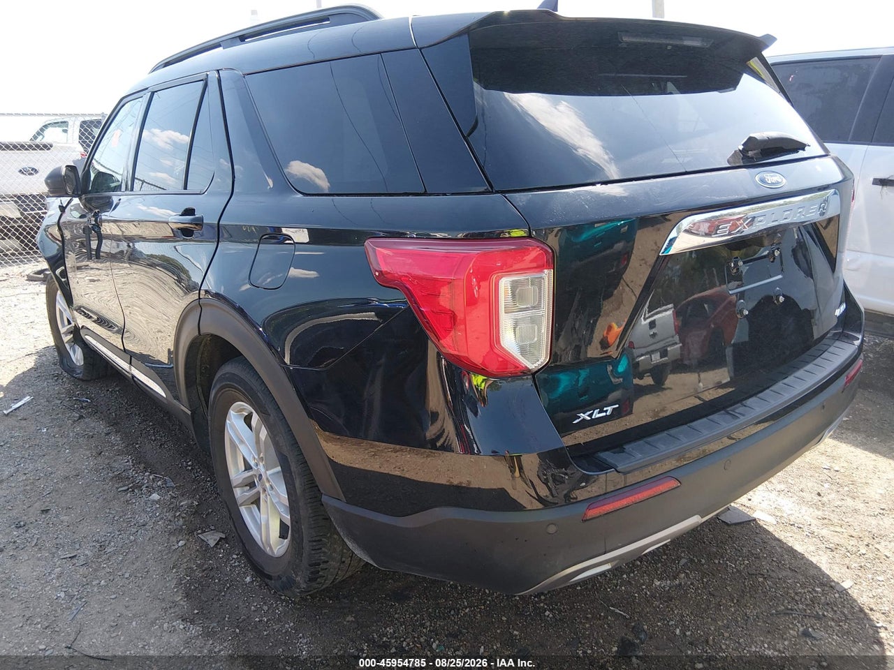 2022 FORD EXPLORER XLT · 3/11