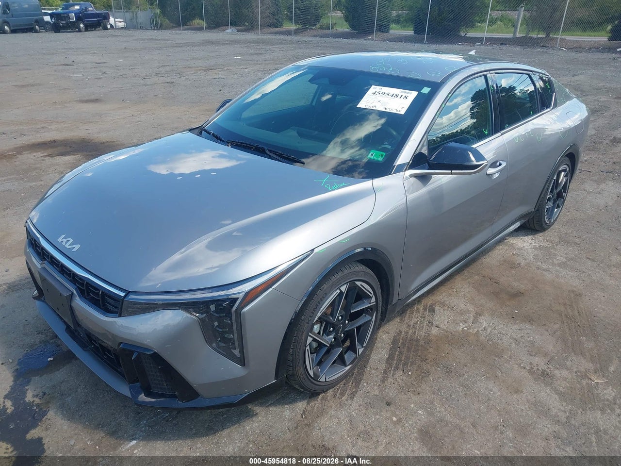 2025 KIA K4 GT-LINE · 2/11