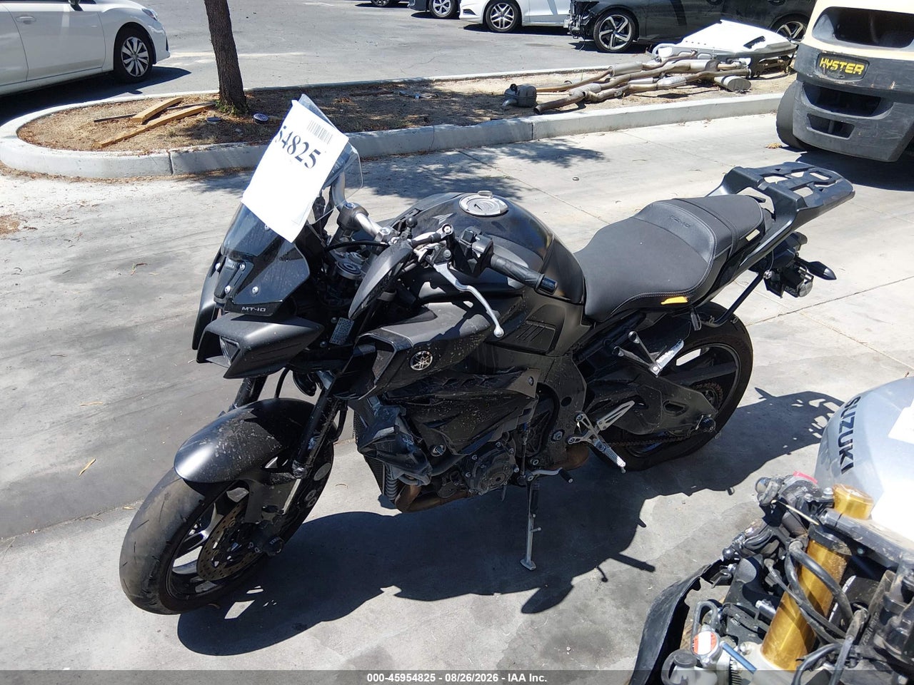 2021 YAMAHA MTN1000 C · 2/10