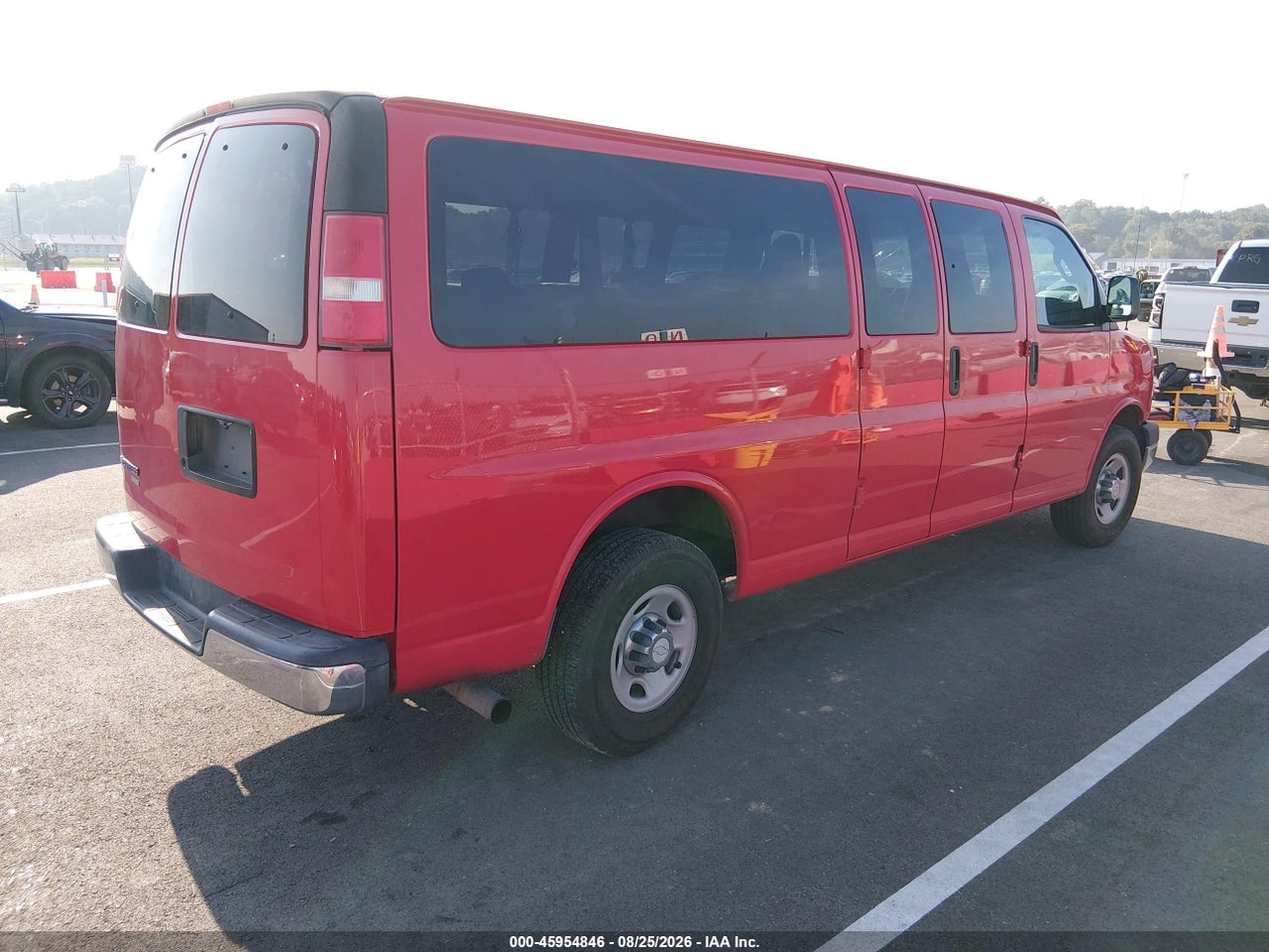2016 CHEVROLET EXPRESS 3500 LT · 4/11