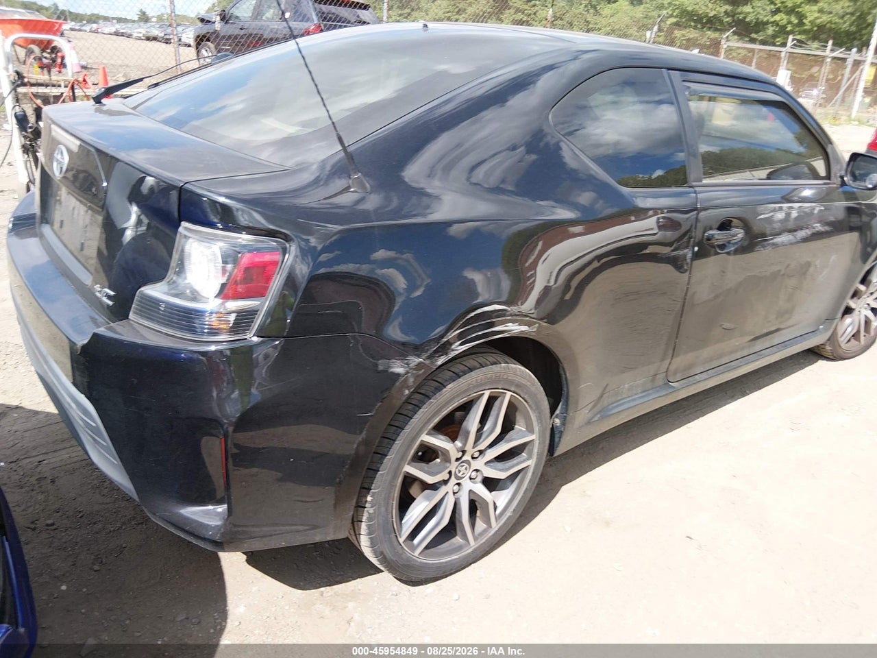 2016 SCION TC   · 4/11