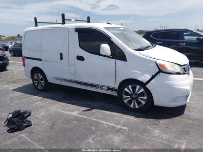 3N6CM0KN1EK****** · 2014 NISSAN NV200 SV