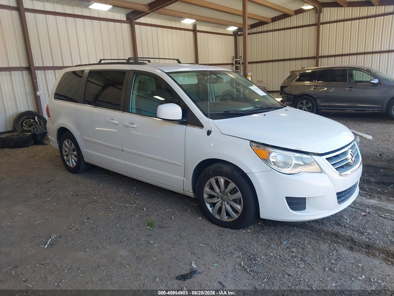 2014 VOLKSWAGEN ROUTAN SE