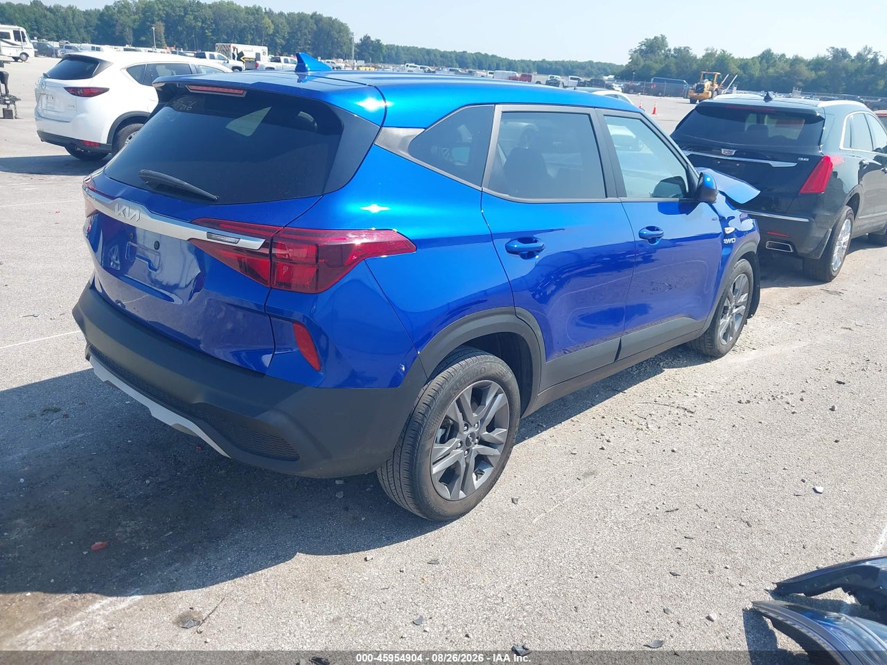 2023 KIA SELTOS LX · 4/10