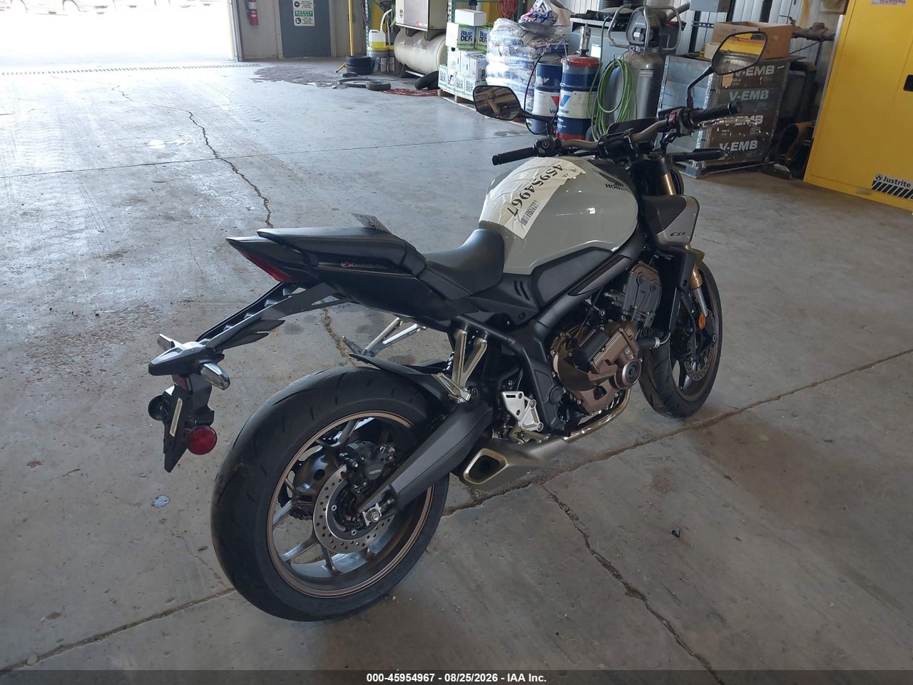 2024 HONDA CB650 R · 4/11