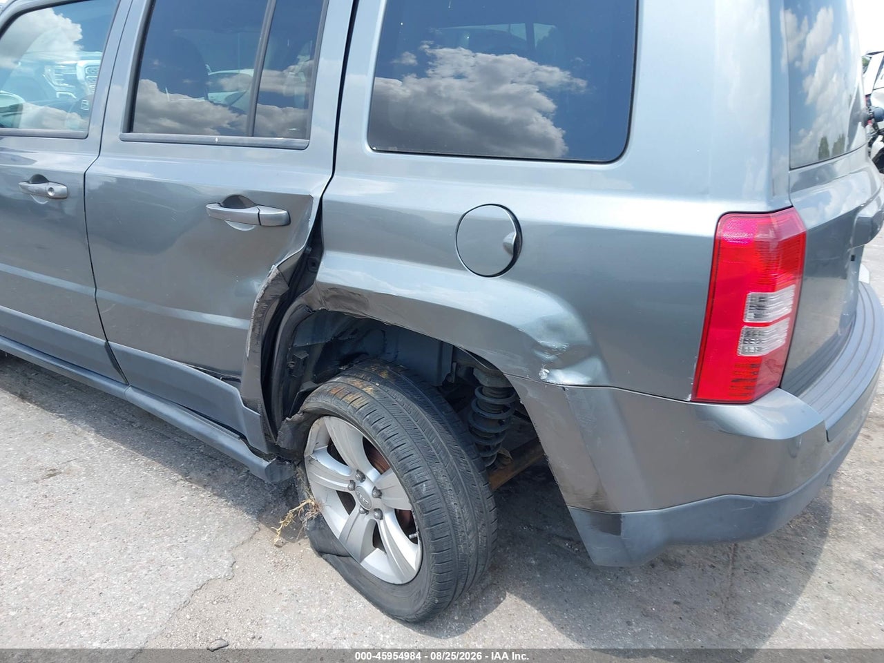 2012 JEEP PATRIOT SPORT/NORTH · 6/11