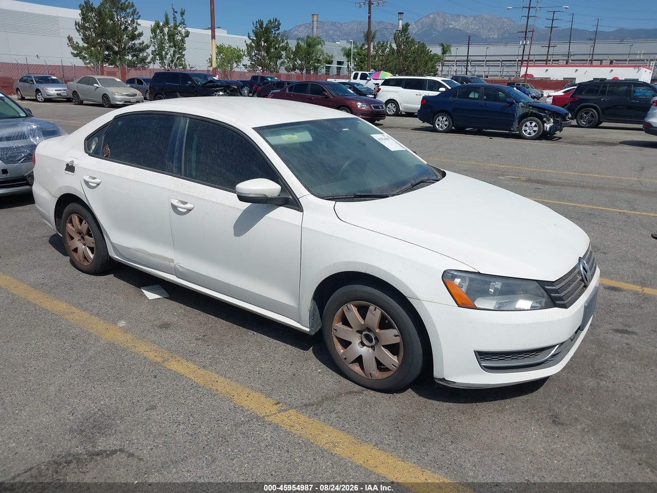 1VWAT7A30EC****** · 2014 VOLKSWAGEN PASSAT 1.8T S