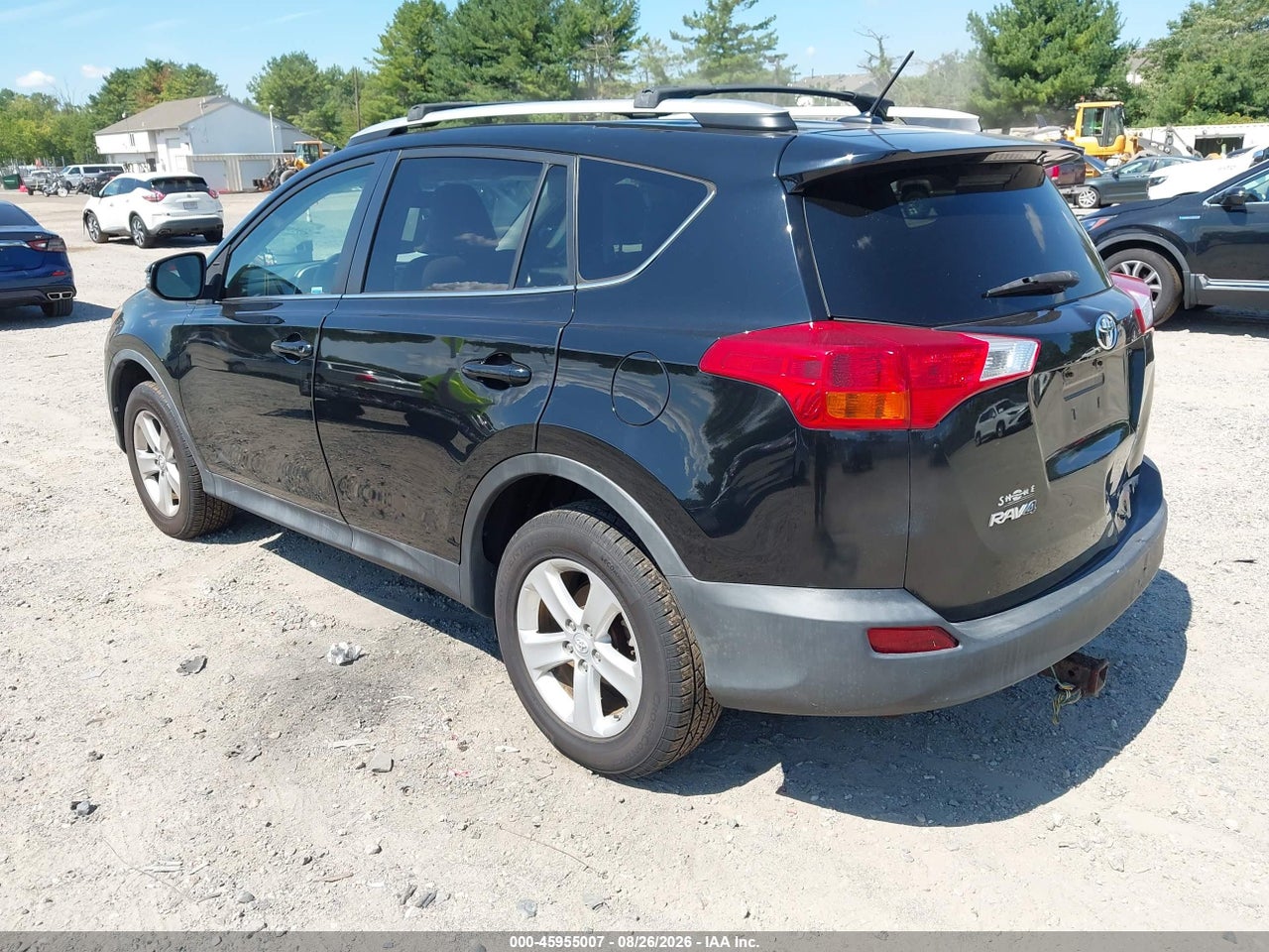 2014 TOYOTA RAV4 XLE · 3/11