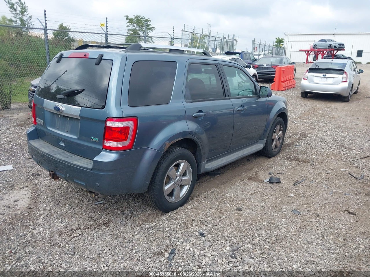 2011 FORD ESCAPE LIMITED · 4/11
