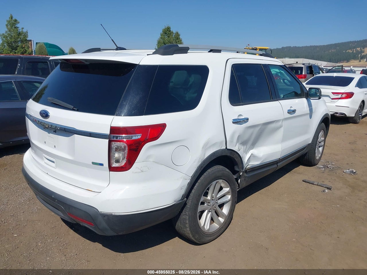 2014 FORD EXPLORER XLT · 4/11