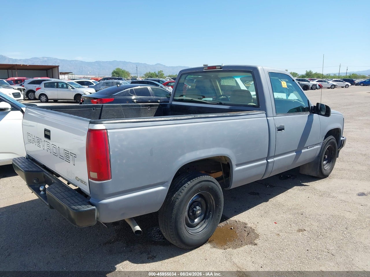 1998 CHEVROLET C/K 1500 WORK FLEETSIDE W/T · 4/10