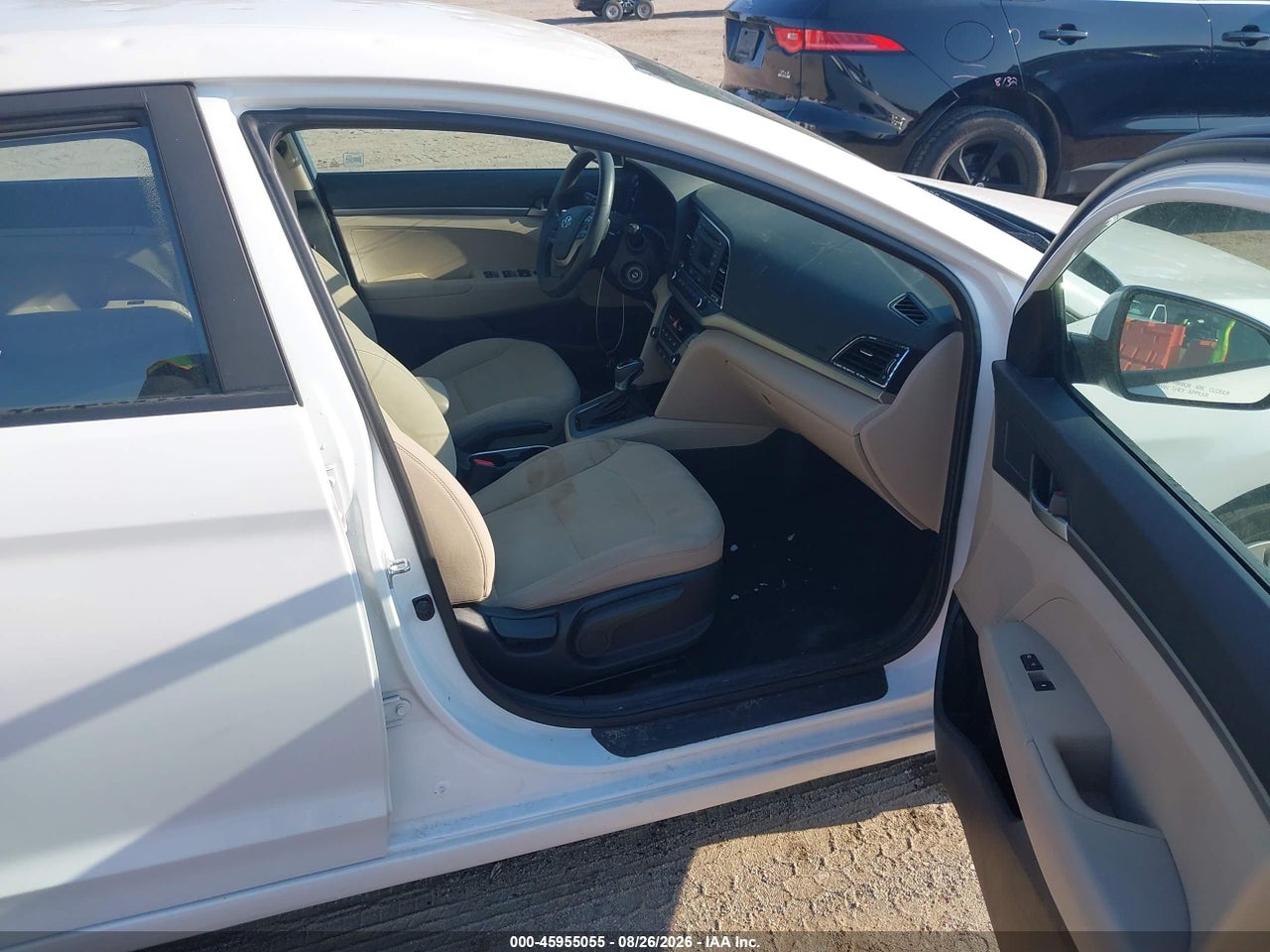 2017 HYUNDAI ELANTRA SE · 5/11