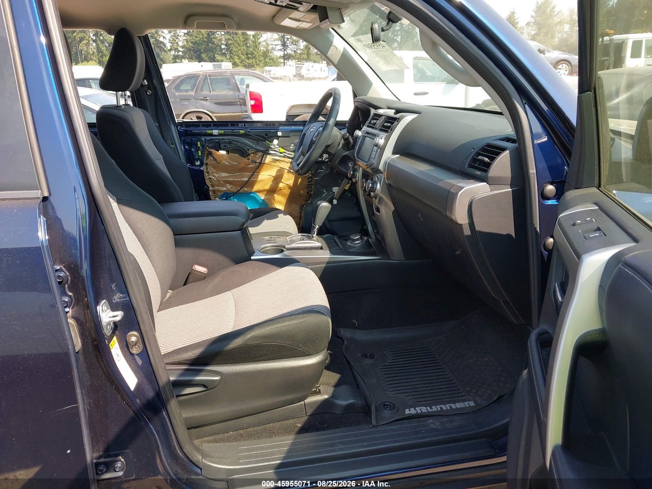 2018 TOYOTA 4RUNNER SR5 · 5/11