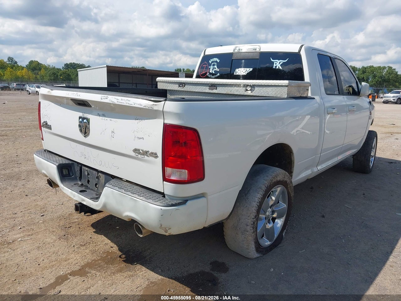 2016 RAM 1500 BIG HORN · 4/11