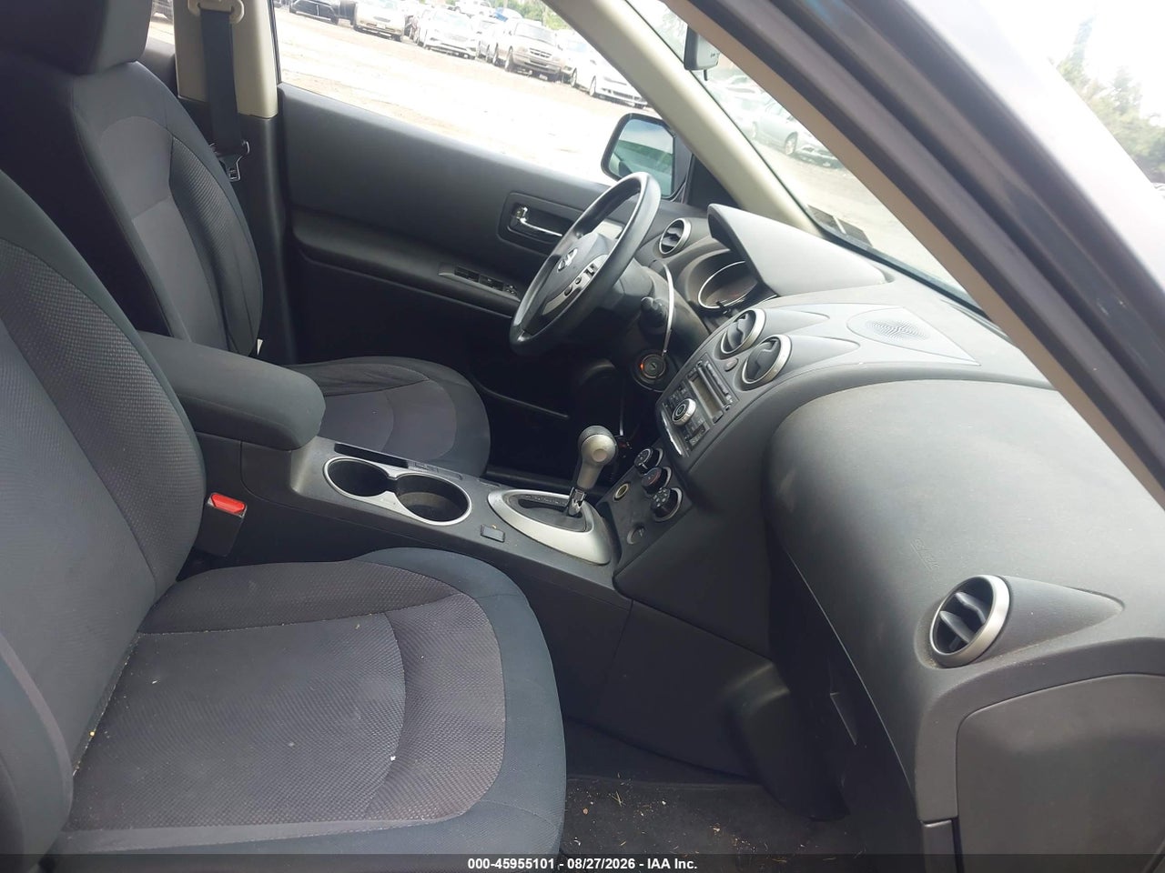 2013 NISSAN ROGUE S · 5/11