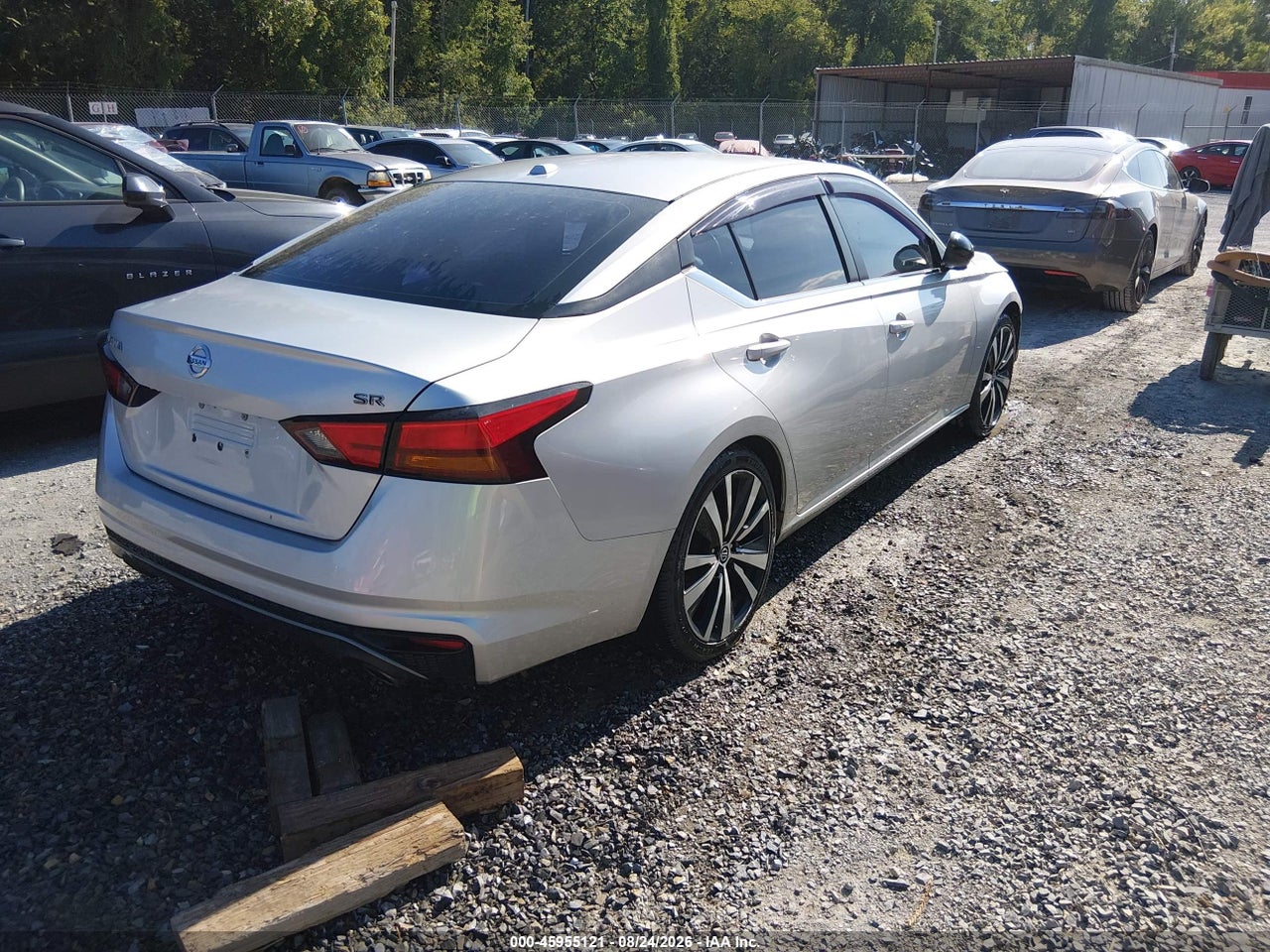2019 NISSAN ALTIMA 2.5 SR · 4/11