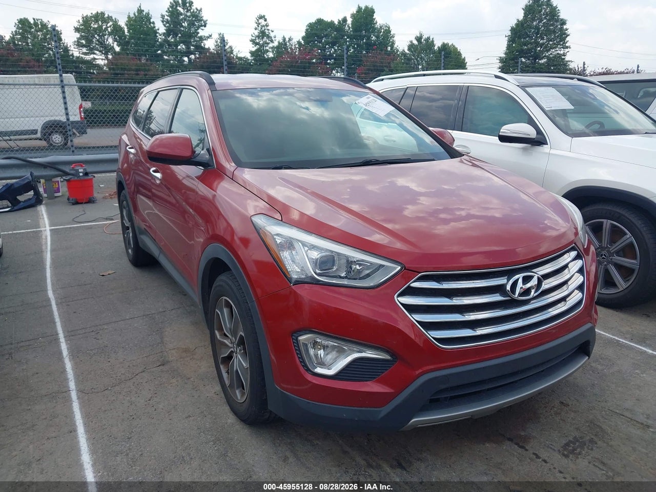KM8SM4HF3GU****** · 2016 HYUNDAI SANTA FE SE