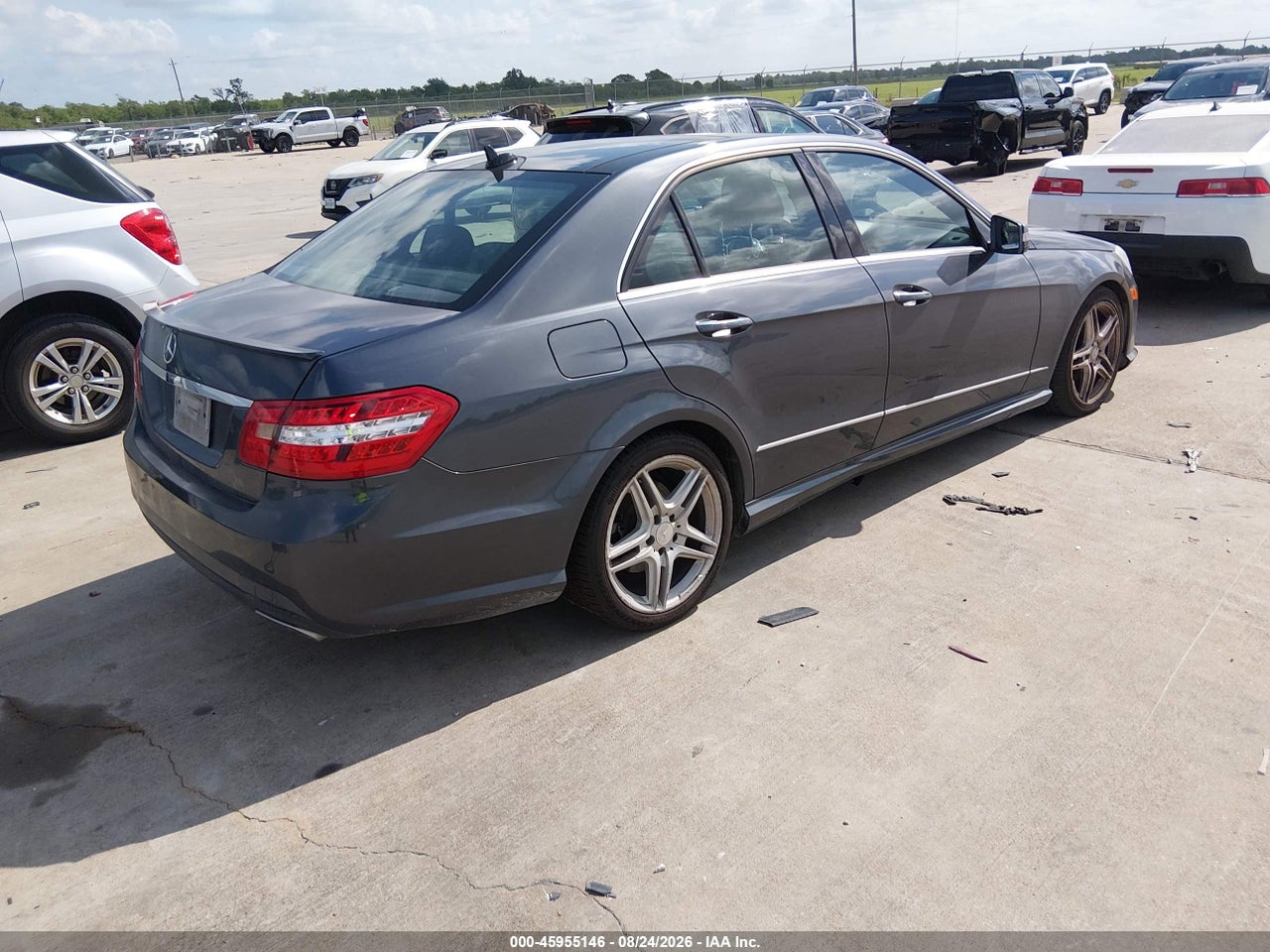 2013 MERCEDES-BENZ E 350 · 4/11