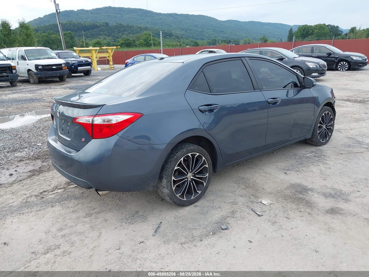 2016 TOYOTA COROLLA S PREMIUM · 4/11