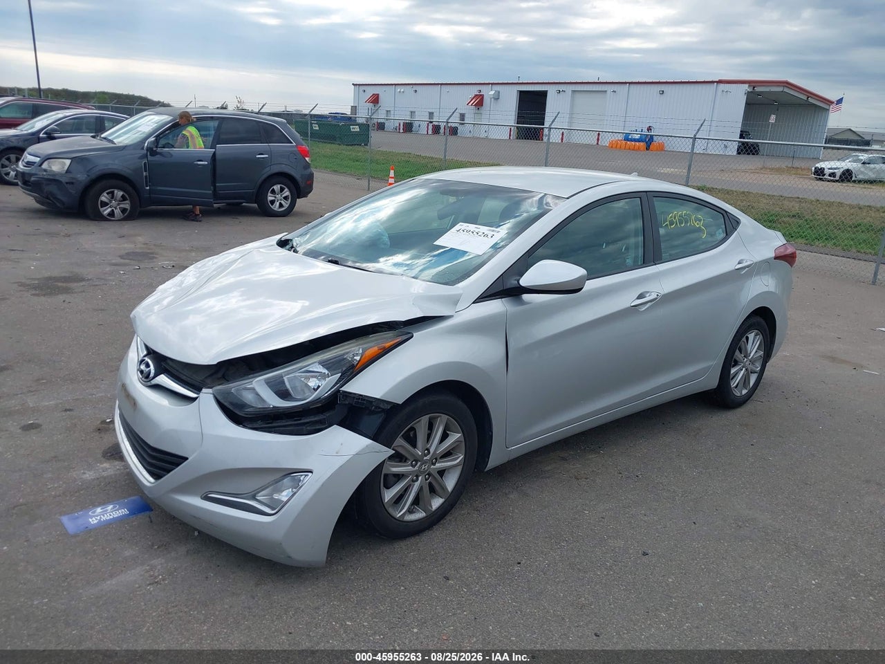 2015 HYUNDAI ELANTRA SE · 2/11